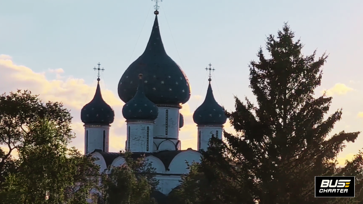Куда поехать из Москвы с детьми на выходные 2025, Тур по Золотому кольцу России на автобусе из Москвы 2025