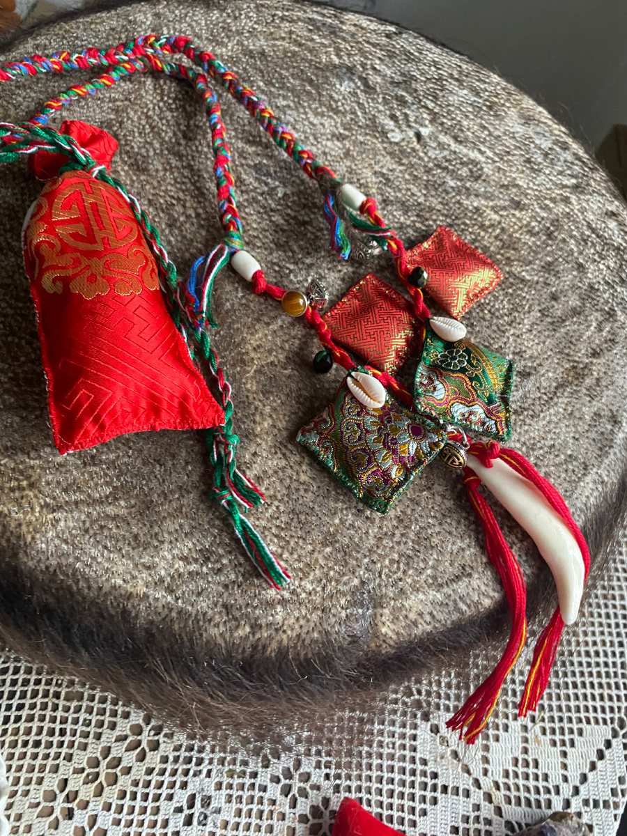 Шаманский Амулет на защиту