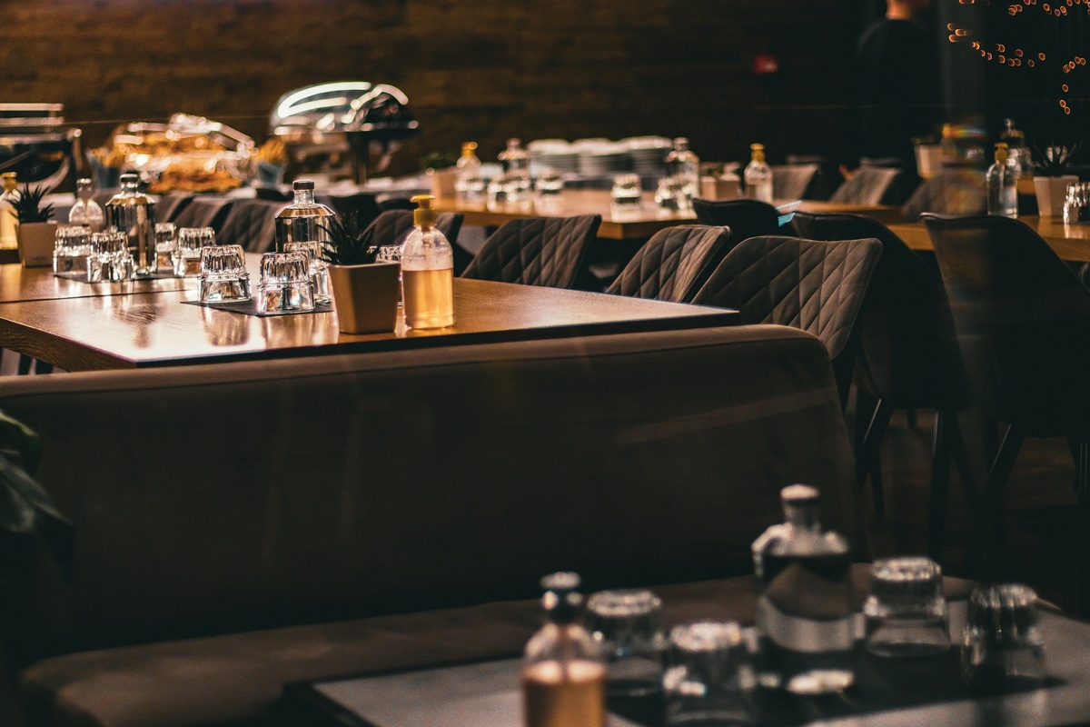10 тайных фишек ресторанного дизайна, которые вы точно заметили, но даже не подозревали, что они так на вас влияют.