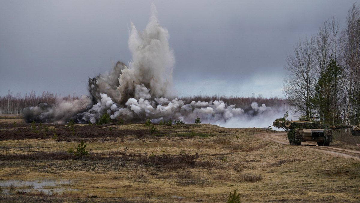 Учения НАТО на полигоне в Латвии © Sputnik