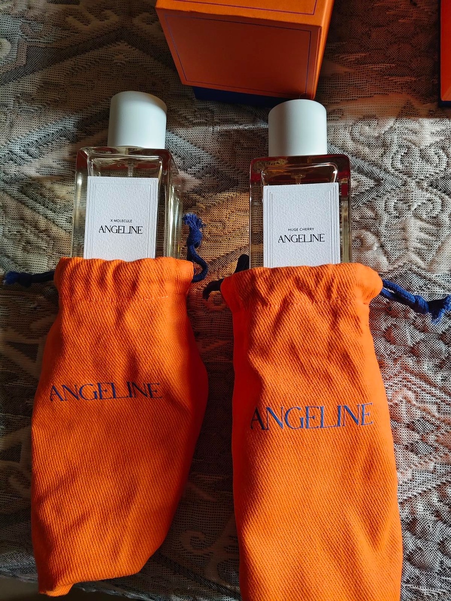 Huge Cherry — справа