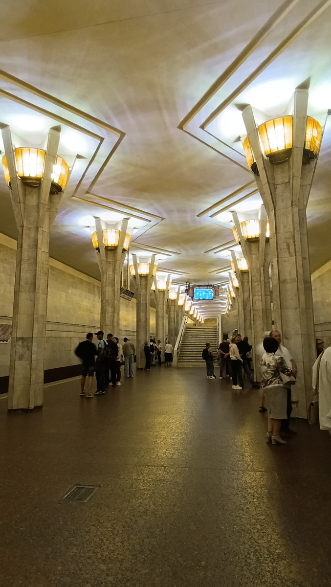Одна из станций Минского метро, 2025 год