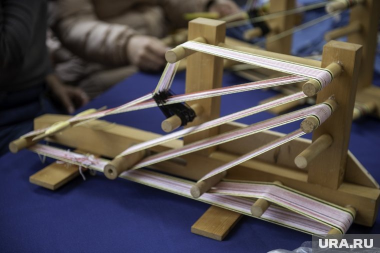  Махонин поручил министрам изготовить галстуки с коми-пермяцким орнаментом. Фото  📷
