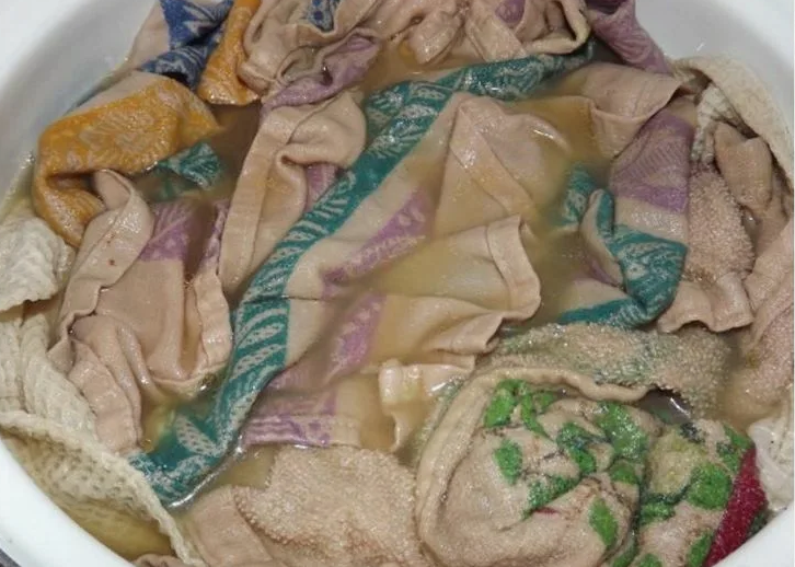 Как вернуть белизну и свежесть кухонным полотенцам. 10 минут и полотенца как с магазина.