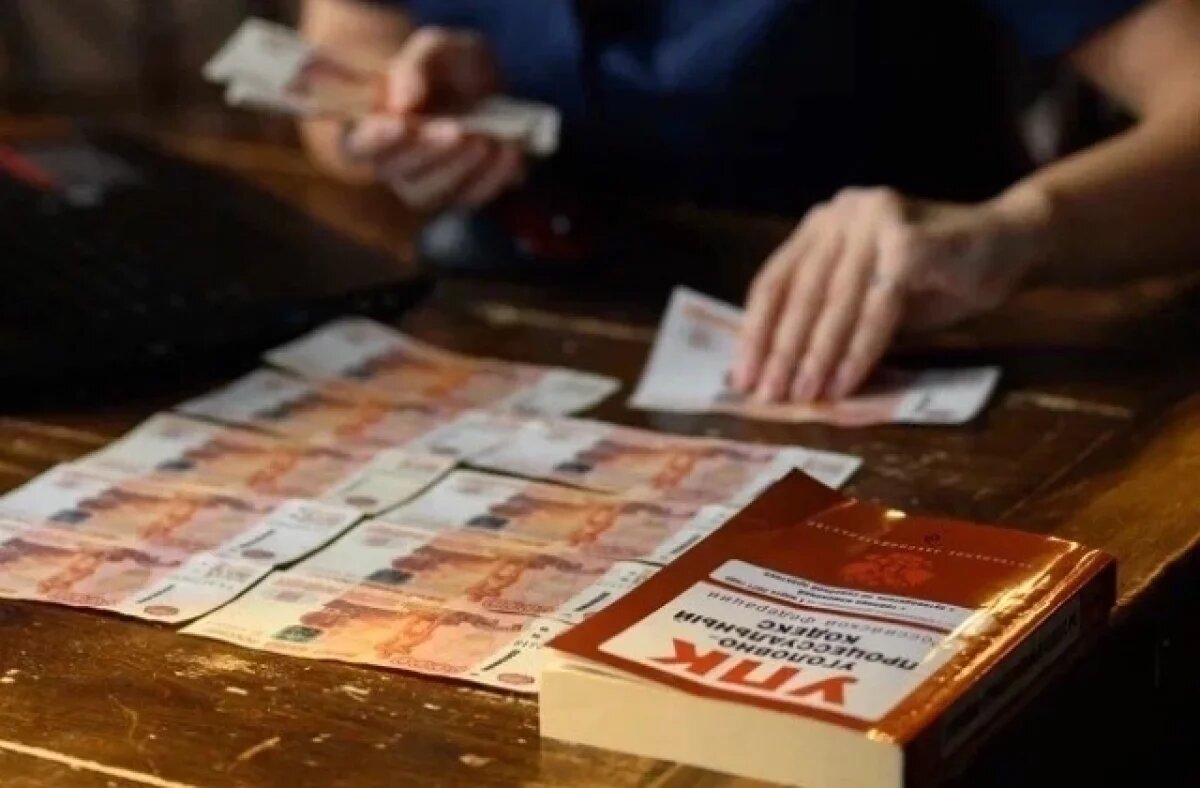    Дагестанцы выманили 30 тысяч у подростка за компромат на его родственницу