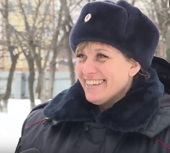 В Курганской области капитан Наталья Васильева спасла людей из горящего дома