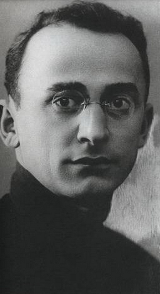 Лаврентий Берия, в 1920-ые годы.