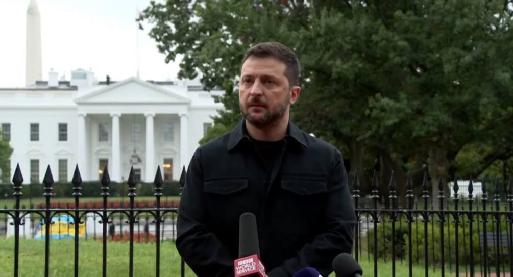   Зеленский комментировал переговоры у забора Белого дома. Фото: соцсети