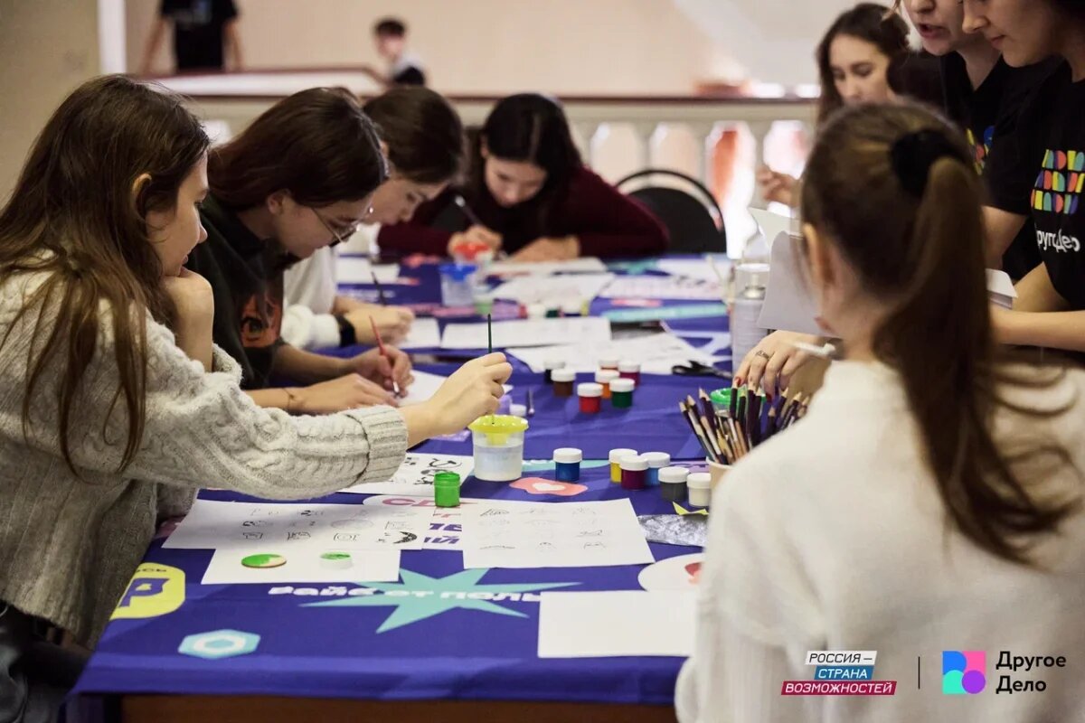    Школьники Нижегородской области могут получить призы от «Другого дела» за участие в квизах и викторинах