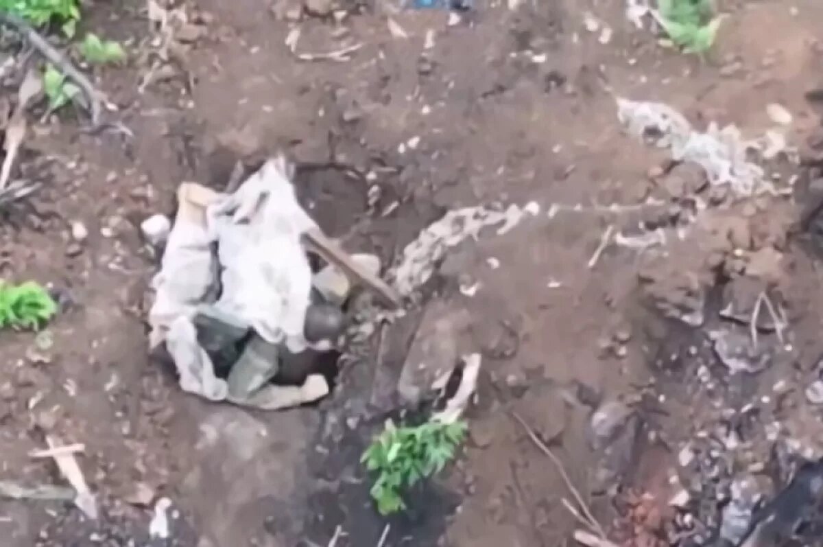    Опубликованы кадры удара по подземному укрытию ВСУ под Часовым Яром