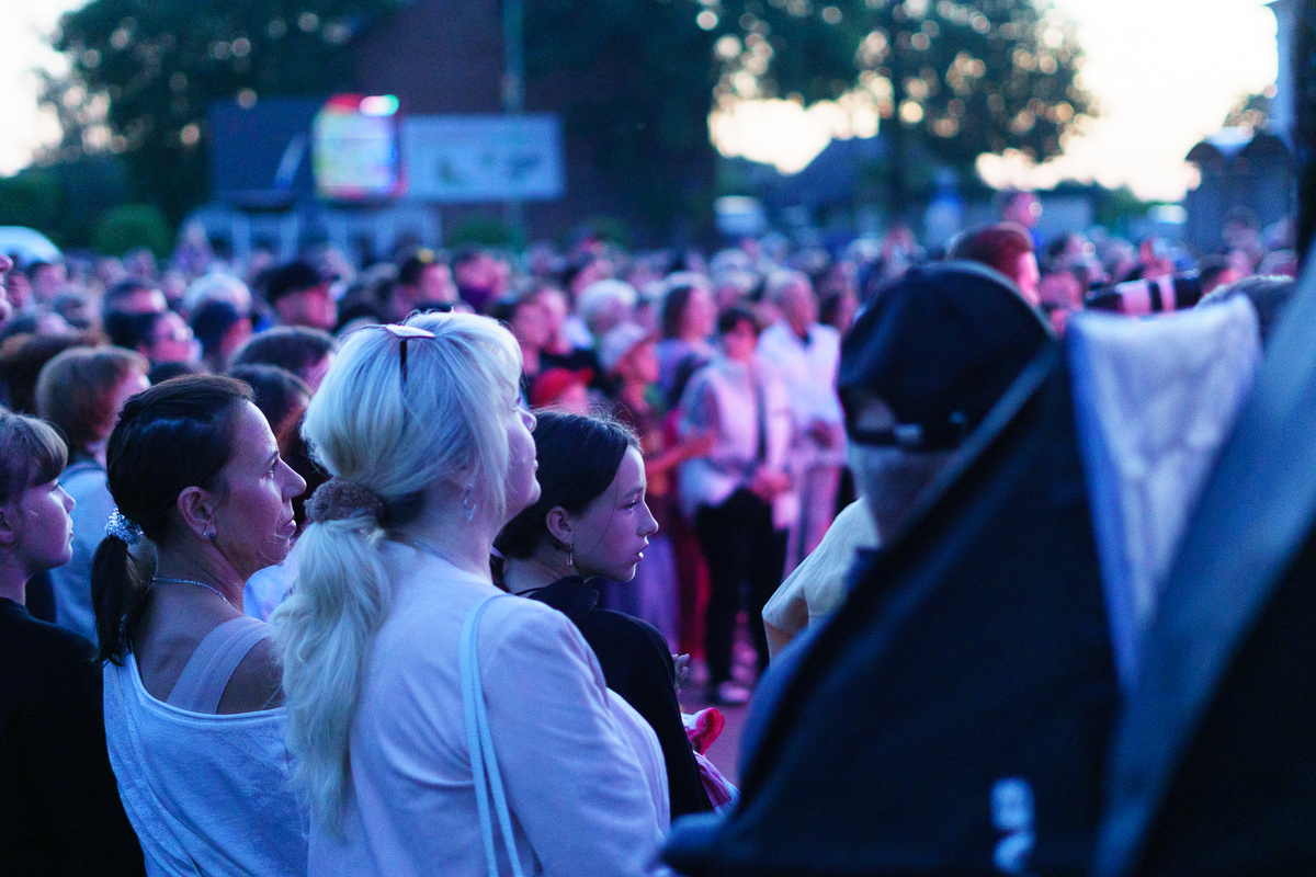 Зрители в ожидании Олега Орлова.  Фото: Необычный фотограф S.Tar