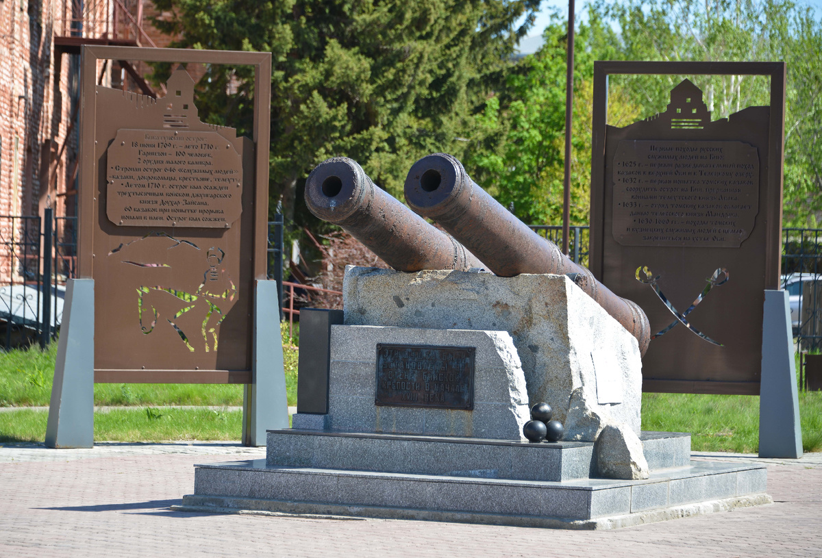 Фотографии из архива редакции