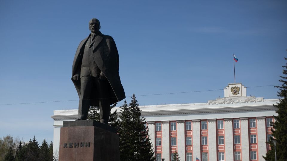    Памятник Ленину в Барнауле. Источник: Анна Меньшикова