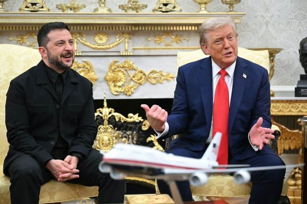 Владимир Зеленский и Дональд Трамп в Белом Доме, 18 августа 2025г.