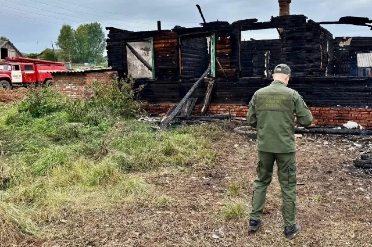    Здание полностью сгорело.