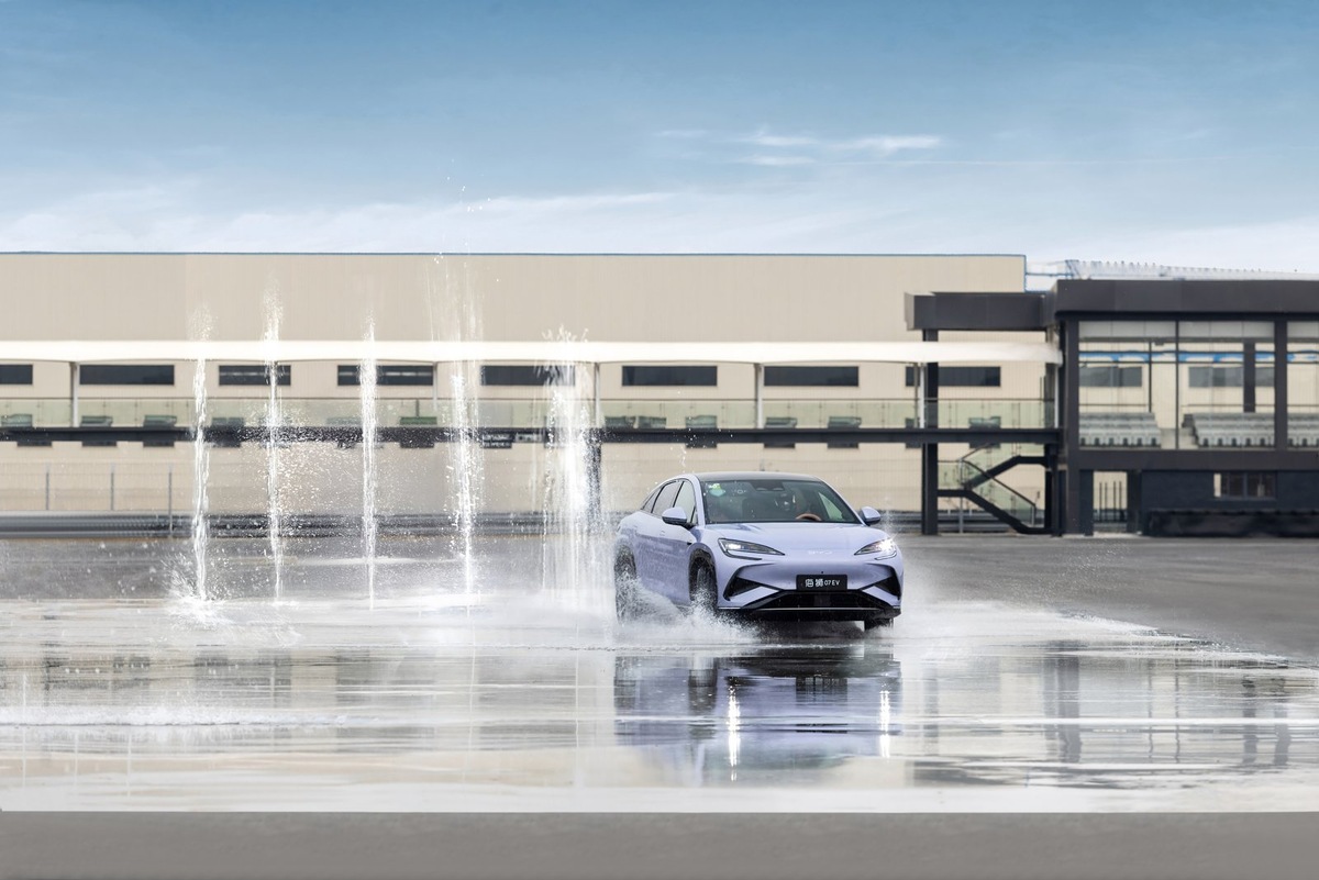    Новый комплекс предлагает посетителям более 27 сценариев вождения