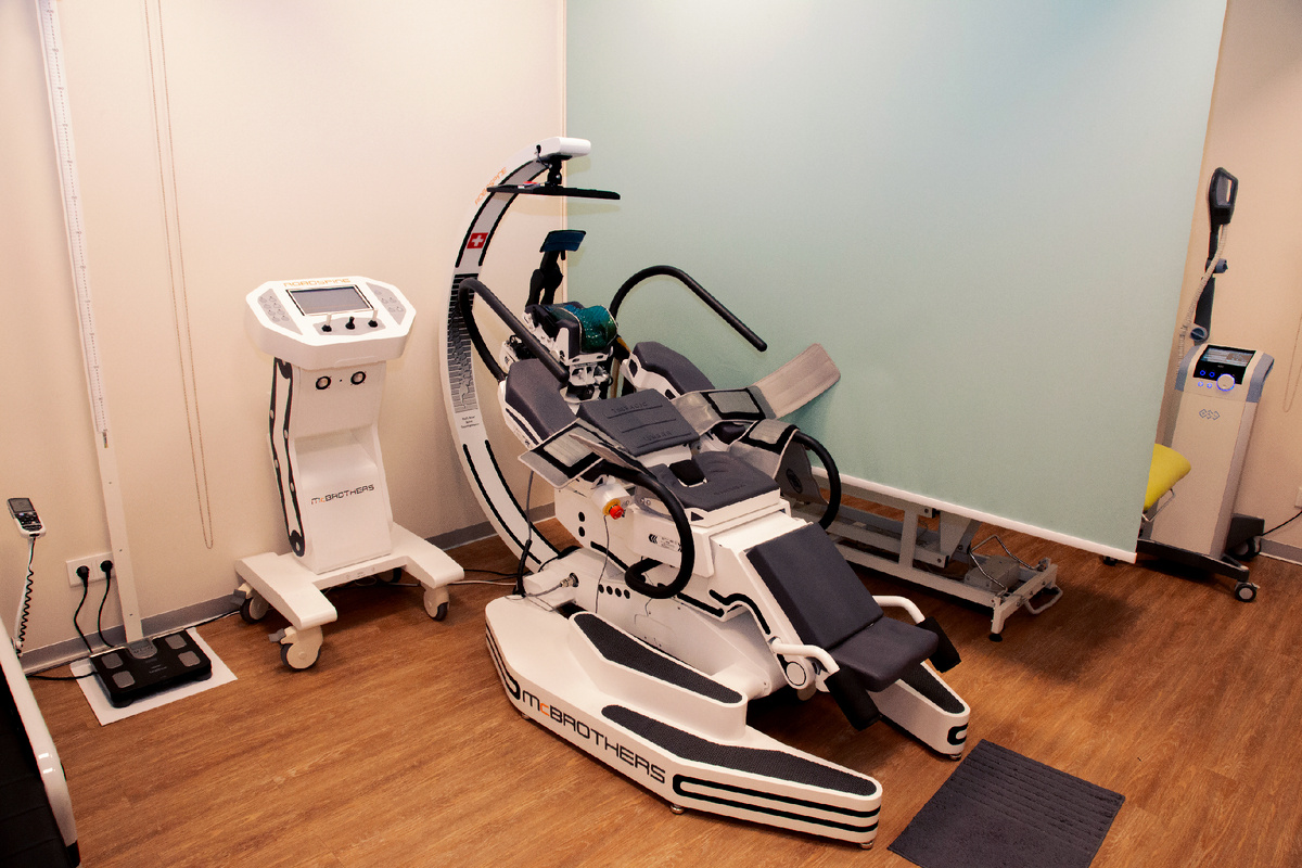 Аппарат Robospine для безоперационного лечения заболеваний позвоночника с использованием метода роботизированной тракции