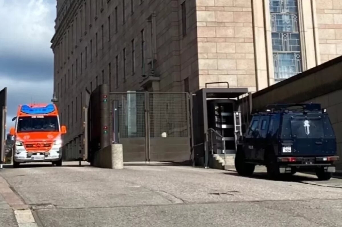    Yle: в здании парламента Финляндии найден труп депутата