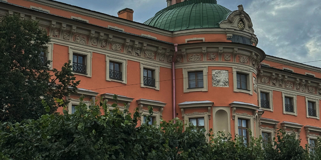 🏰 Инженерный замок: призрачная крепость на крови императора