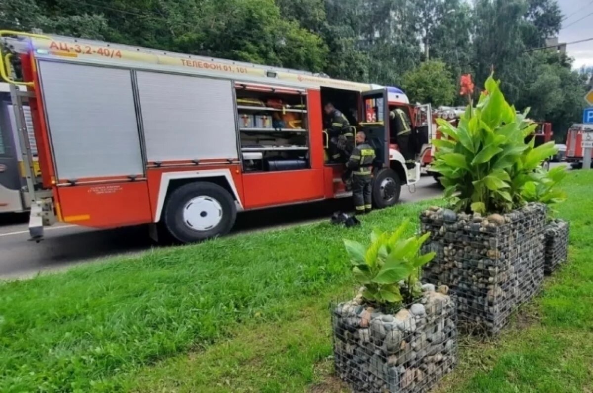    Около сотни человек эвакуировали из-за замыкания в кардиоцентре Барнаула