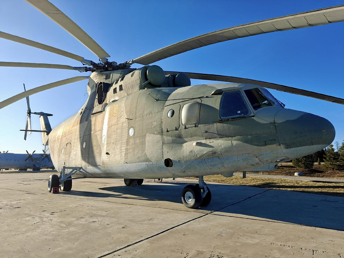 Ми-26 (изделие «90», с/н 07-06/Заводской №34001212081/Ростовское вертолётное производственное объединение). 1985