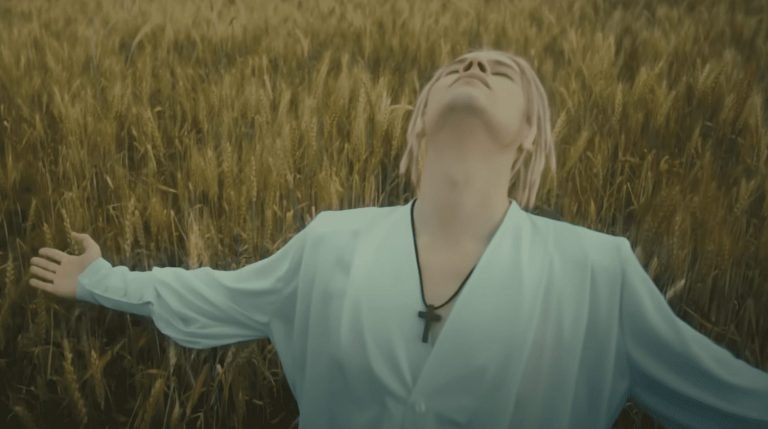    Фото: кадр из клипа «Я русский» / Youtube-канал SHAMAN Владислав Покровский