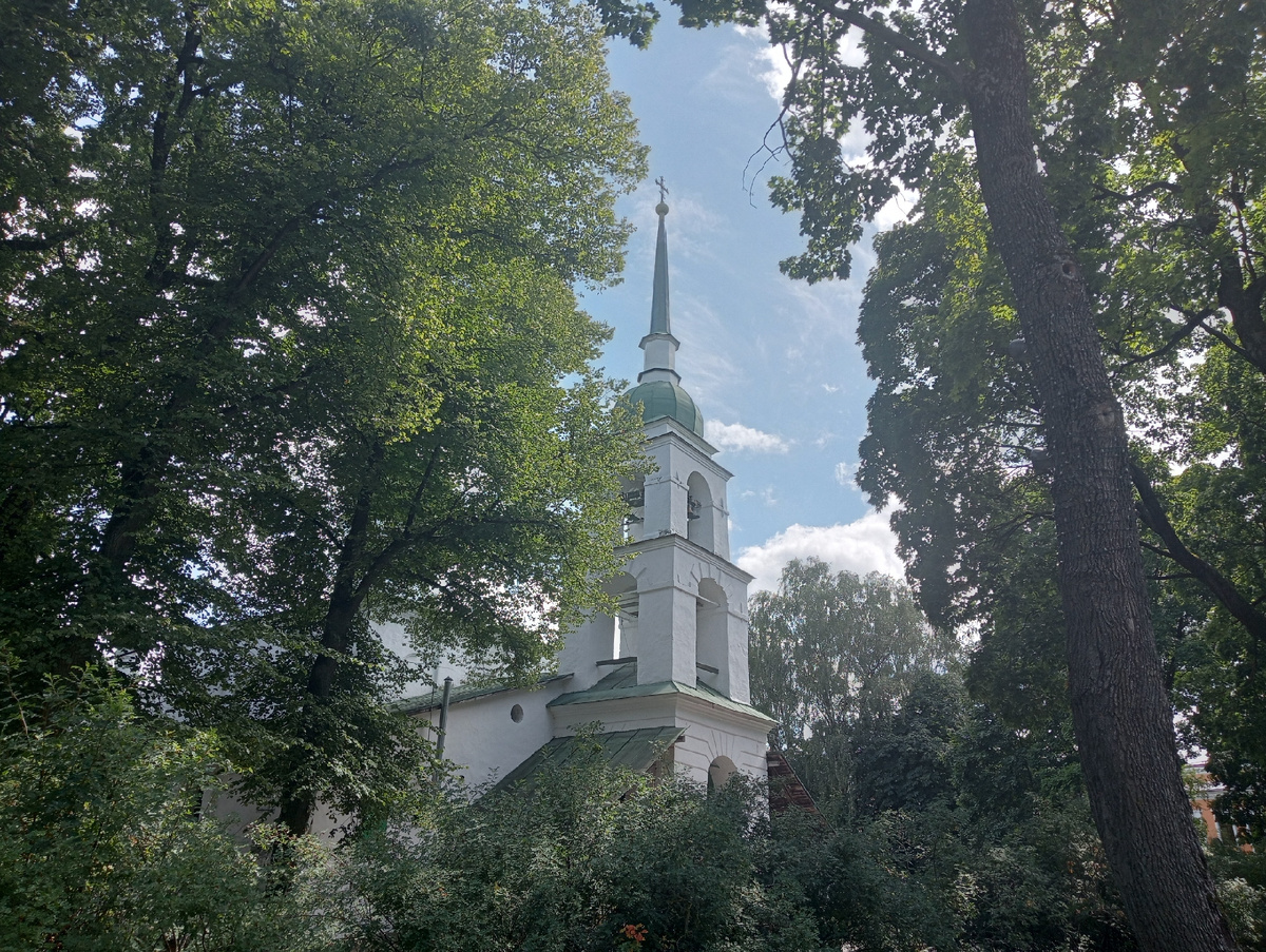 Храма святой великомученицы Анастасии Узорешительницы с приделом святой великомученицы Параскевы Пятницы. Старое фото