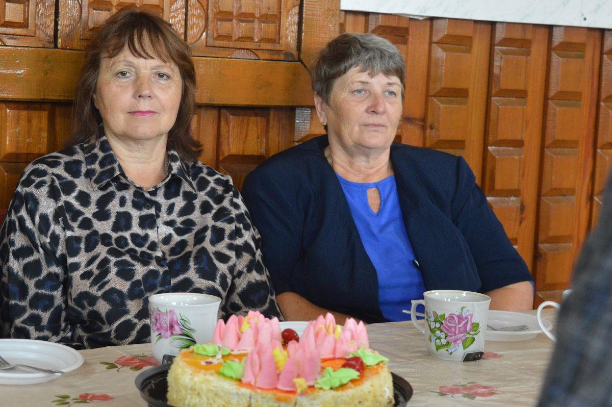 Надежда Терехова (справа)
