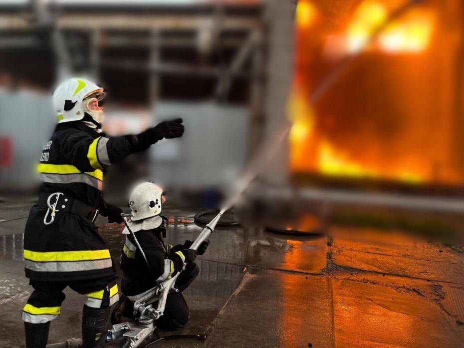    Социальные сети