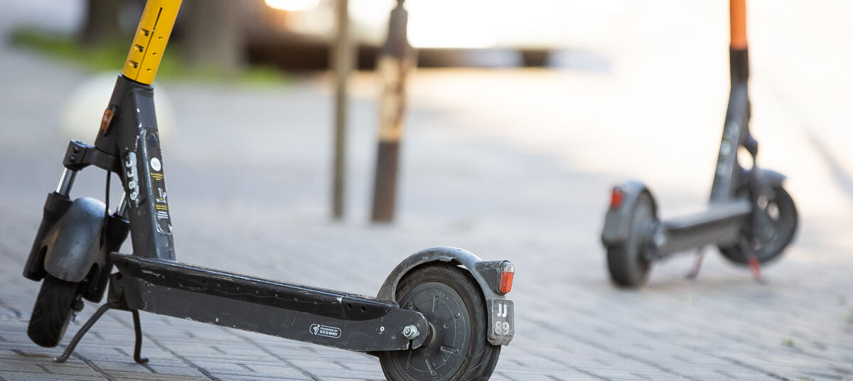 Почему раздражают люди на электросамокатах 