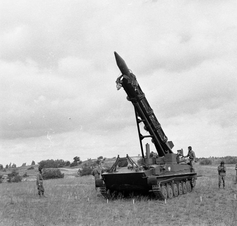 Тактический ракетный комплекс 2К6 "Луна" одной из частей польской армии во время тактических учений, предположительно 60-е годы. Источник фото: https://477768.livejournal.com/6790820.html