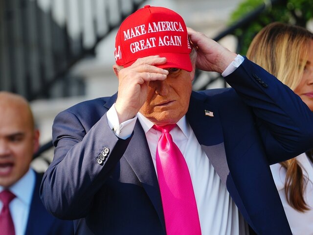    Фото: ТАСС/EPA/BONNIE CASH/POOL