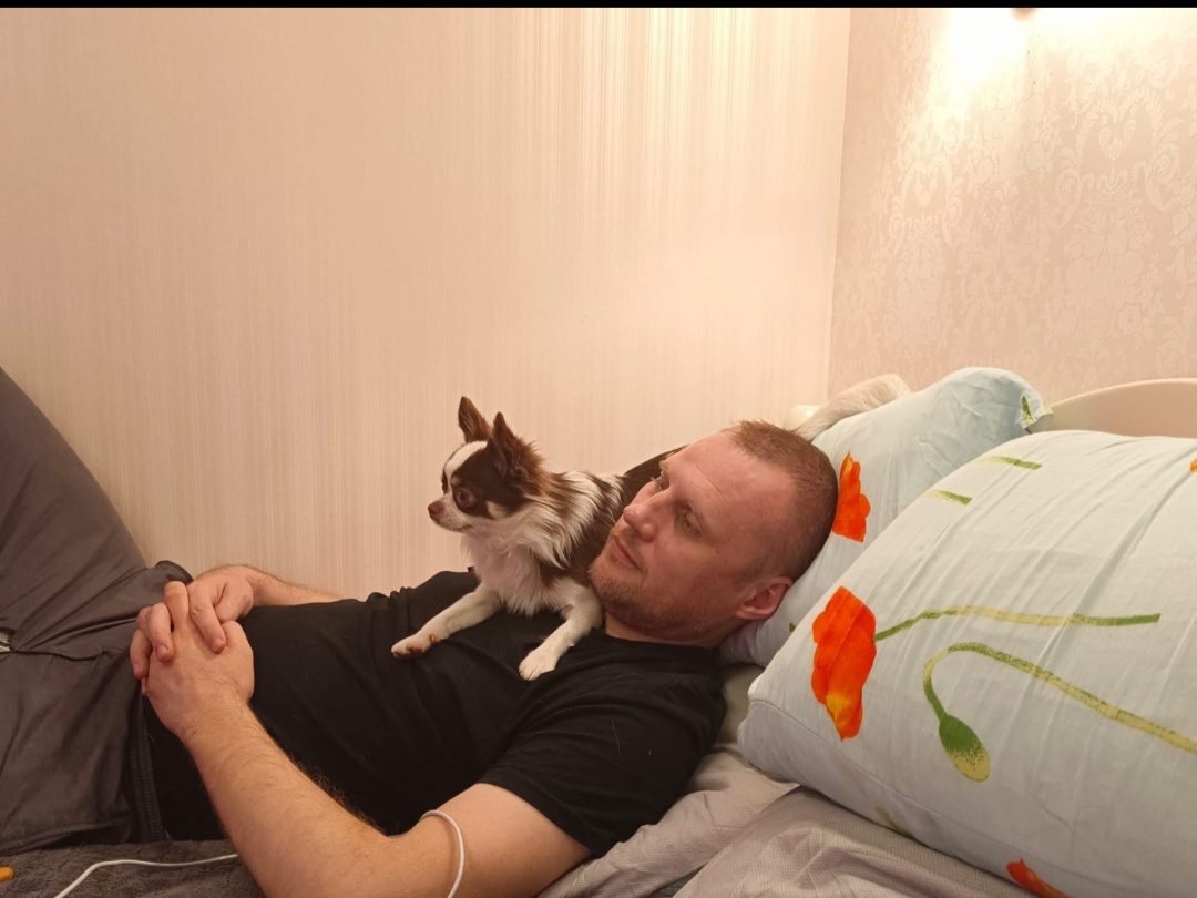 Автор со своим друганом), мой обычный вечер, меня не отпускают. 