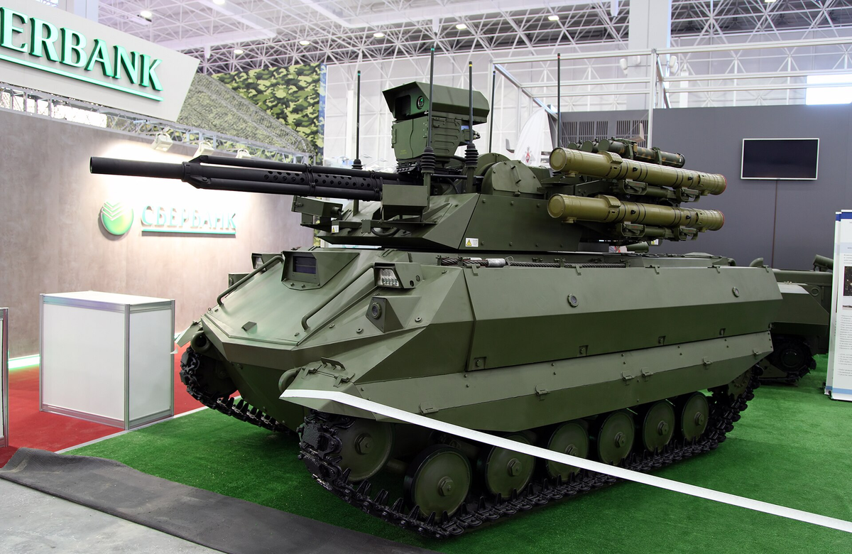 «Уран-9» на выставке в 2016 году