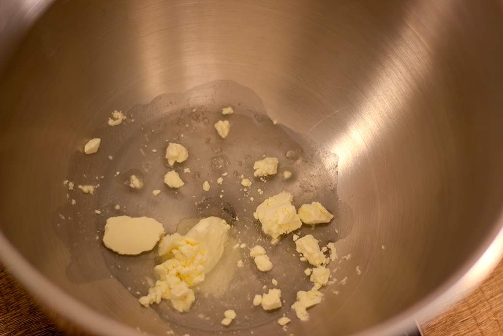 Альбумин,замоченный в воде