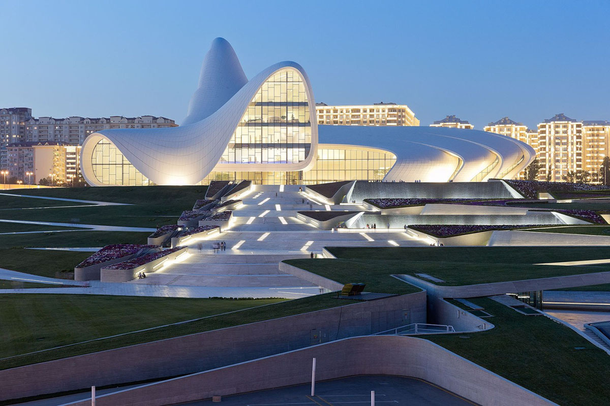 Центр Гейдара Алиева в Баку