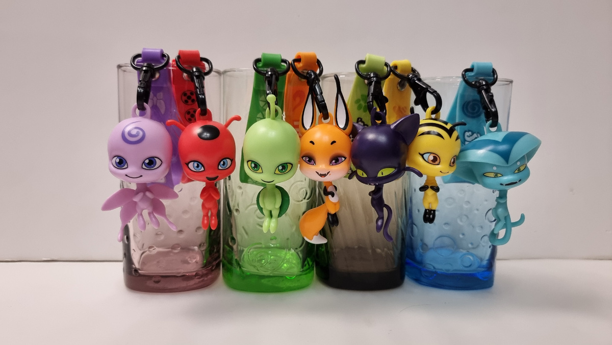 Я собрал их всех и стаканы тоже