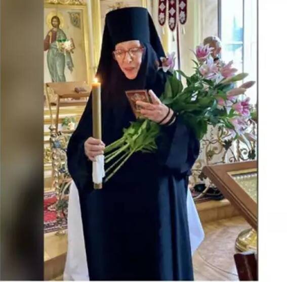    Екатерина Васильева в монашеской одежде. Фото kommersant.ru