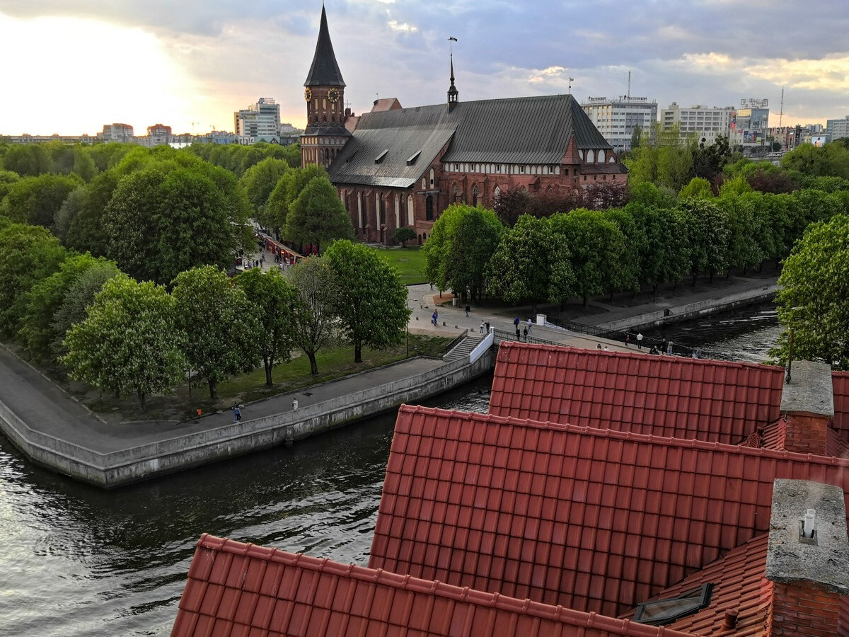 Вот такой вид открывается с маяка