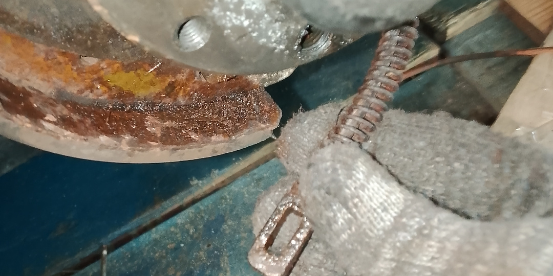 Установка (замена) тросиков ручника Лада Гранта ФЛ. Подробная инструкция