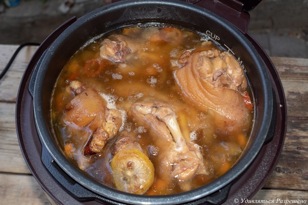 Булькает еще