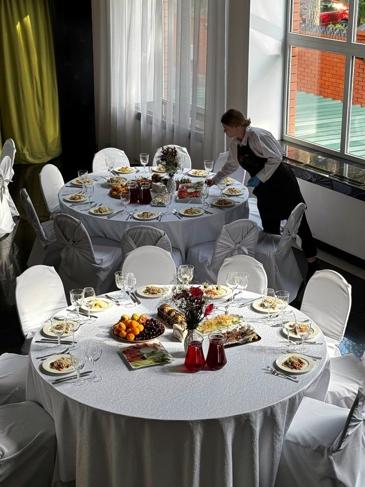 Организация банкета в Екатеринбурге от компани кейтеринг-Эксперт