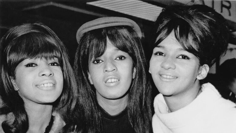  THE RONETTES 