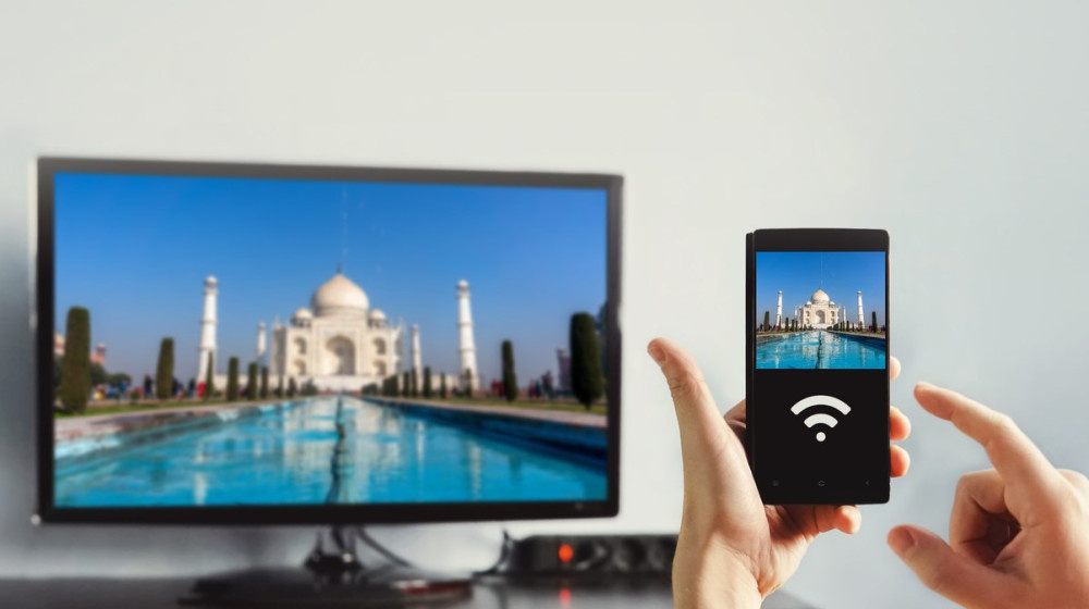    Как подключить компьютер к ТВ без проводов и не потерять качество