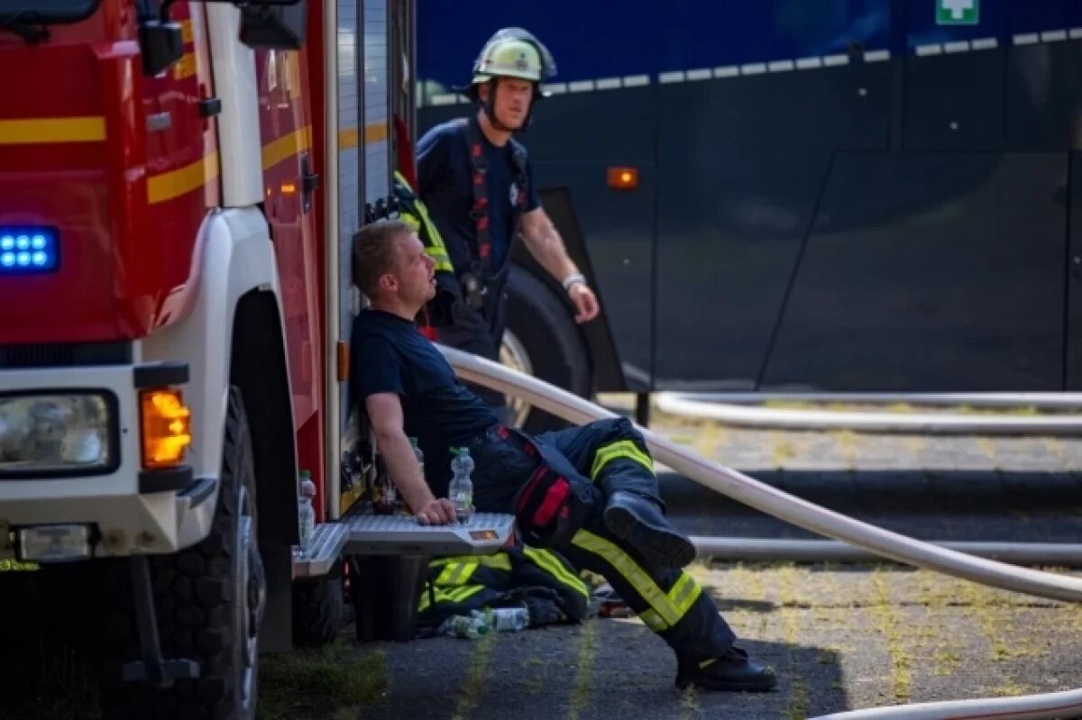    Неизвестные сожгли 4 машины Бундесвера в ФРГ
