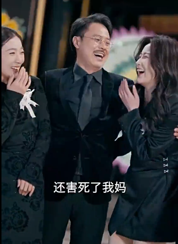 папа с мачехой и дочкой