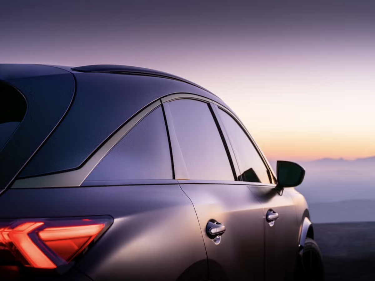 Twilight - цвет заката: плавный градиент от красного к золотому