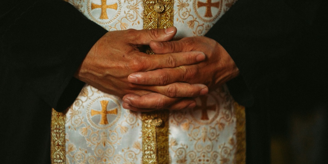 Хоть церковная, хоть армейская – всё служба