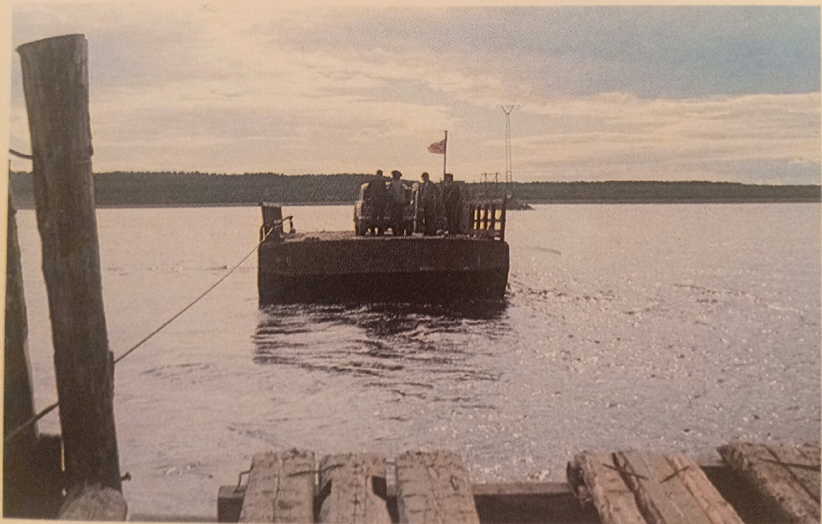Паром на остров Мантсинсаари 1975-77 гг. Фото: Юхани Линдстрём, из открытых источников.