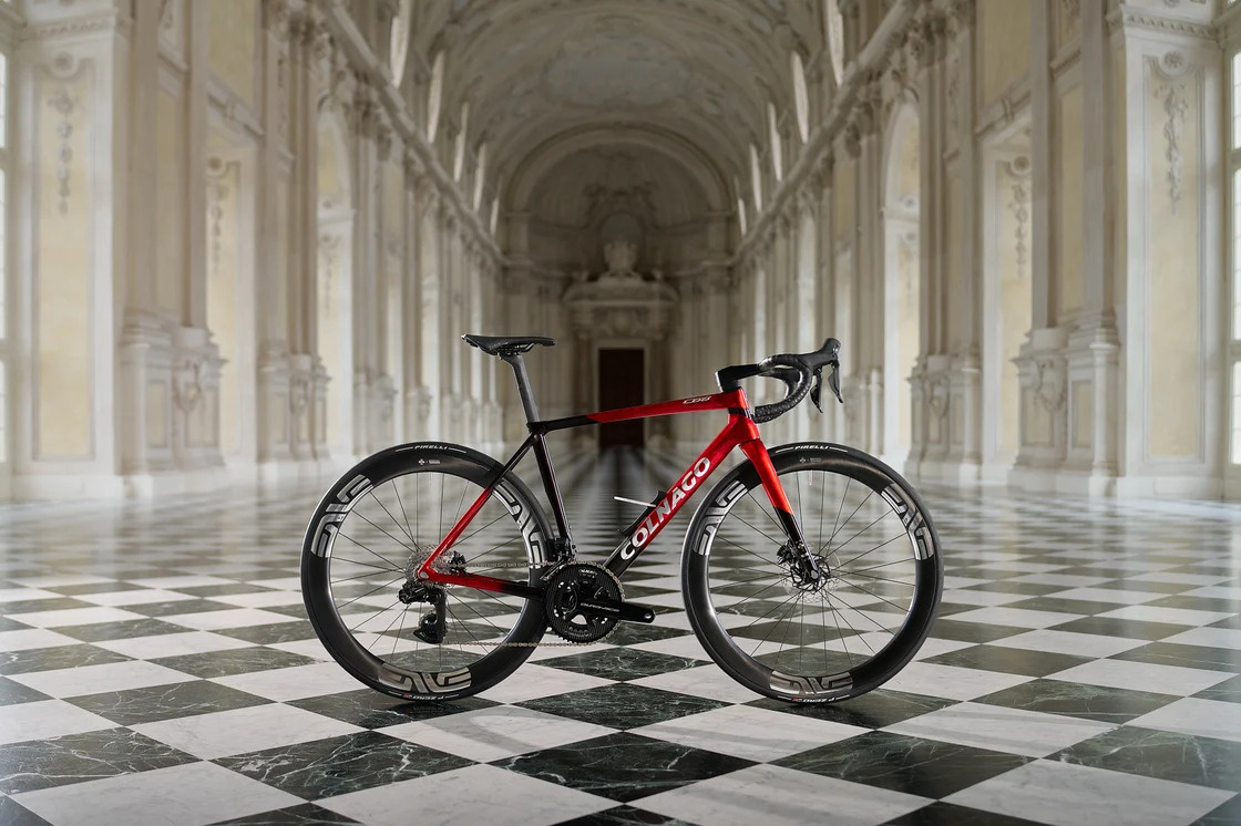 Встречайте Colnago C68 Rossa – официальный велосипед легендарной многодневной гонки La Vuelta 2025!